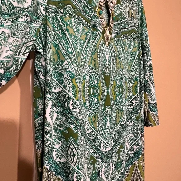 Susan Graver Liquid Knit printed tunic.  Shades of green with white throughout. - Picture 3 of 12